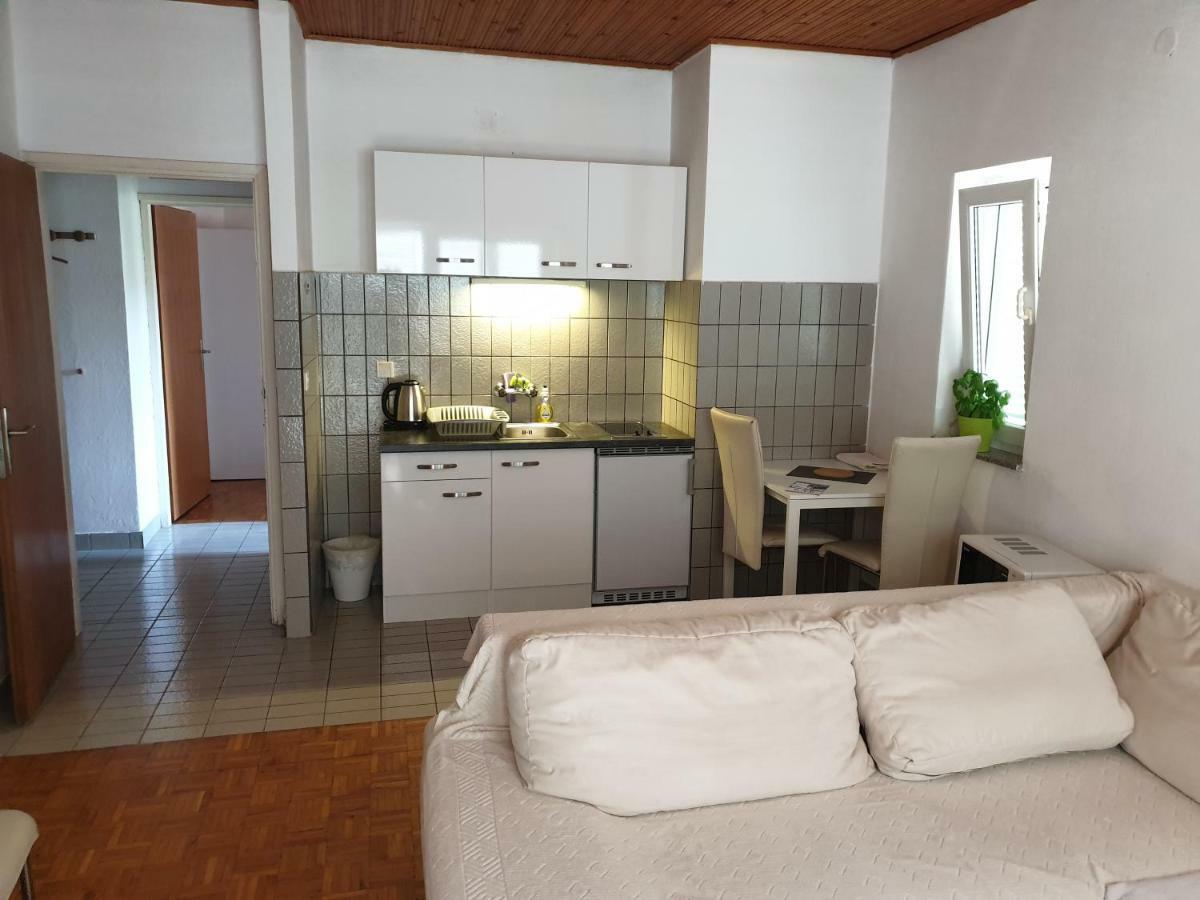 Apartments Toni Banjol المظهر الخارجي الصورة