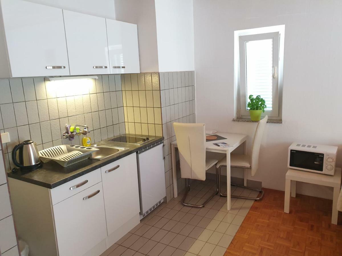 Apartments Toni Banjol المظهر الخارجي الصورة